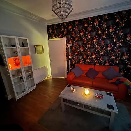 Edinburgh Two Bedroom Apartment With Free Side Street Parking 24 Hours Exterior foto